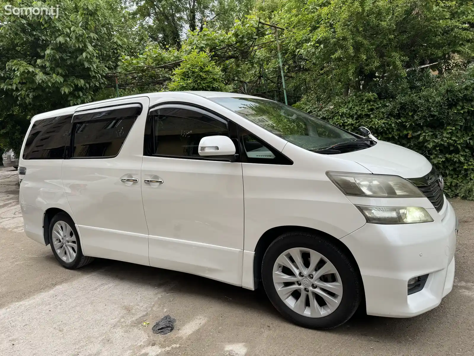 Toyota Vellfire, 2014-2