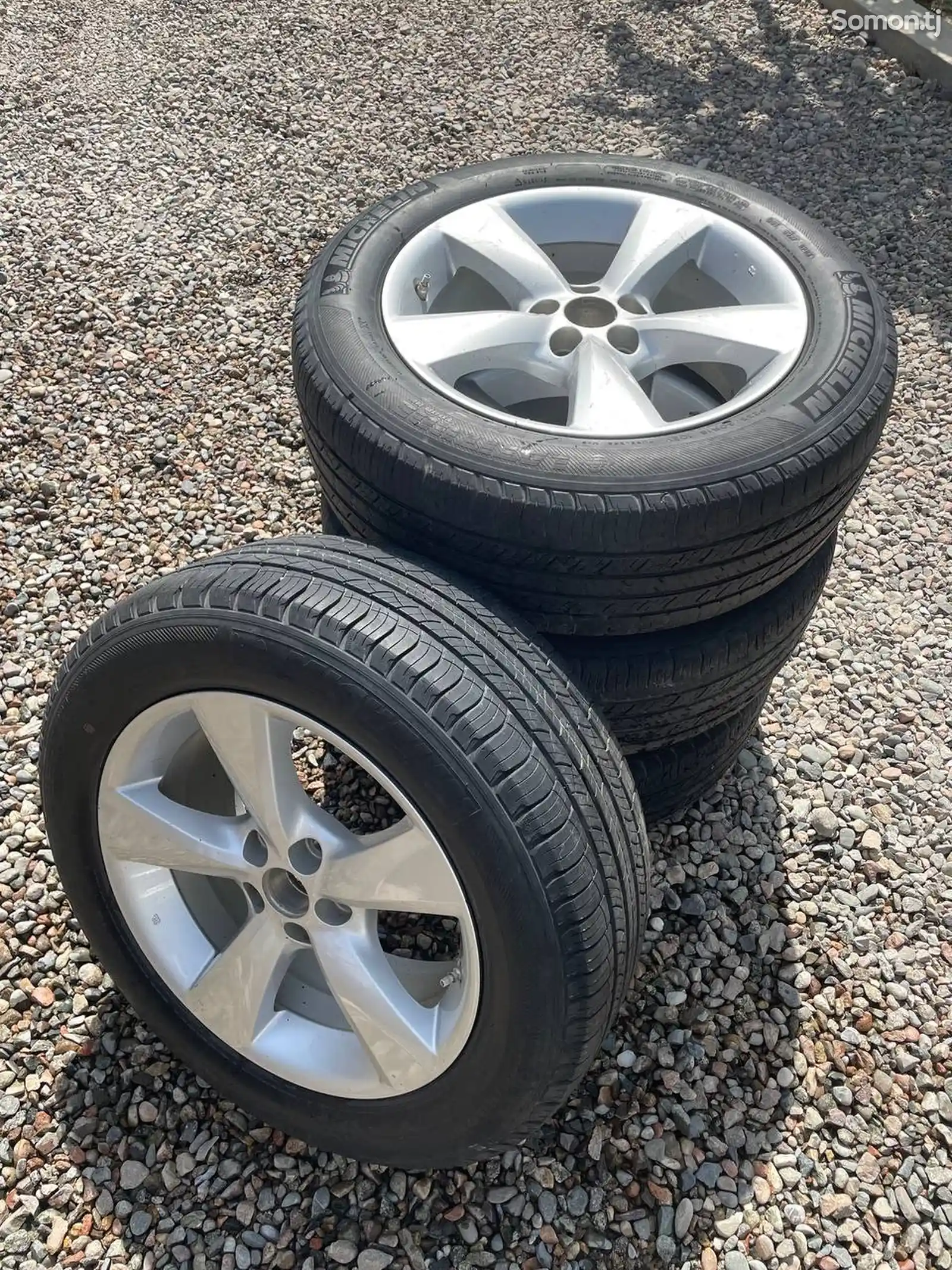 Шины и диски 235/60 R18-1