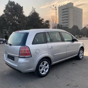 Opel Zafira, 2007