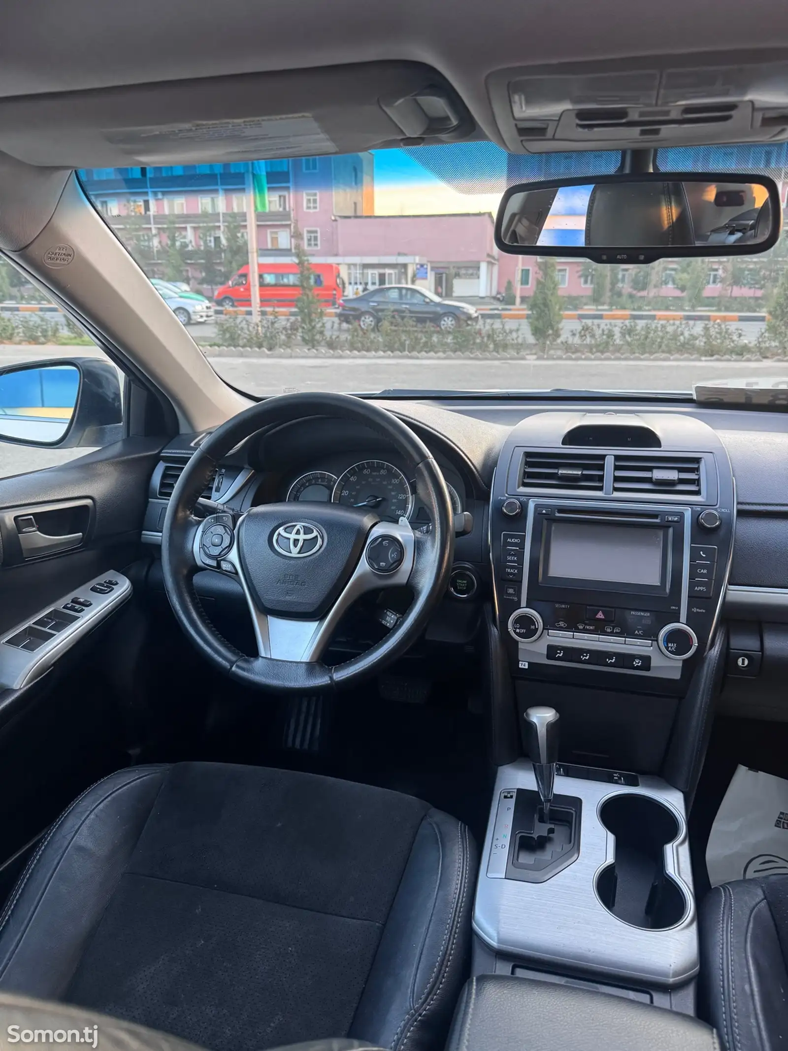 Toyota Camry, 2012-9