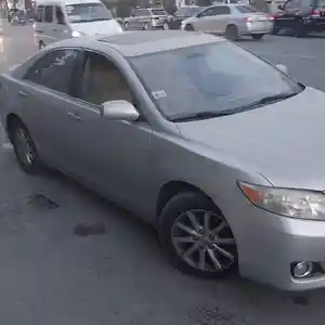 Toyota Camry, 2011