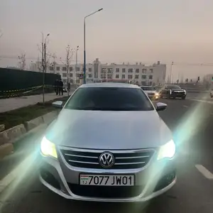 Volkswagen Passat, 2011