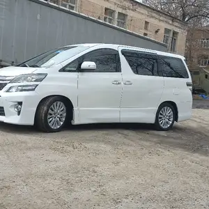 Toyota Vellfire, 2014