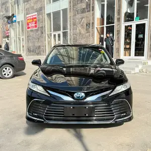 Toyota Camry, 2018