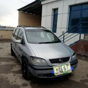 Opel Zafira, 2000