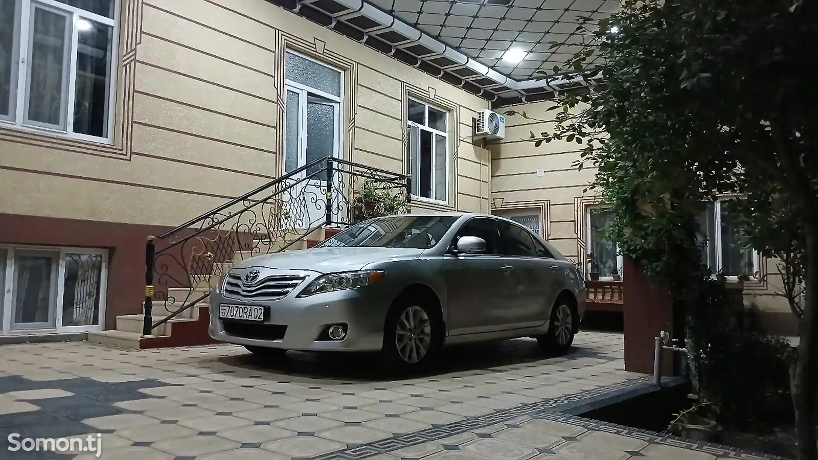 Toyota Camry, 2010-1