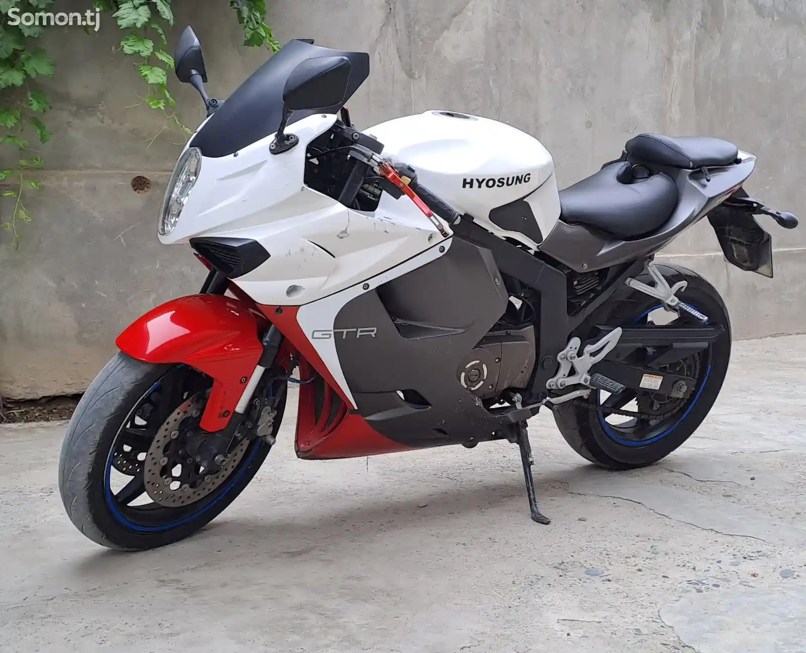 Мотоцикл Hyosung 250 куб-2