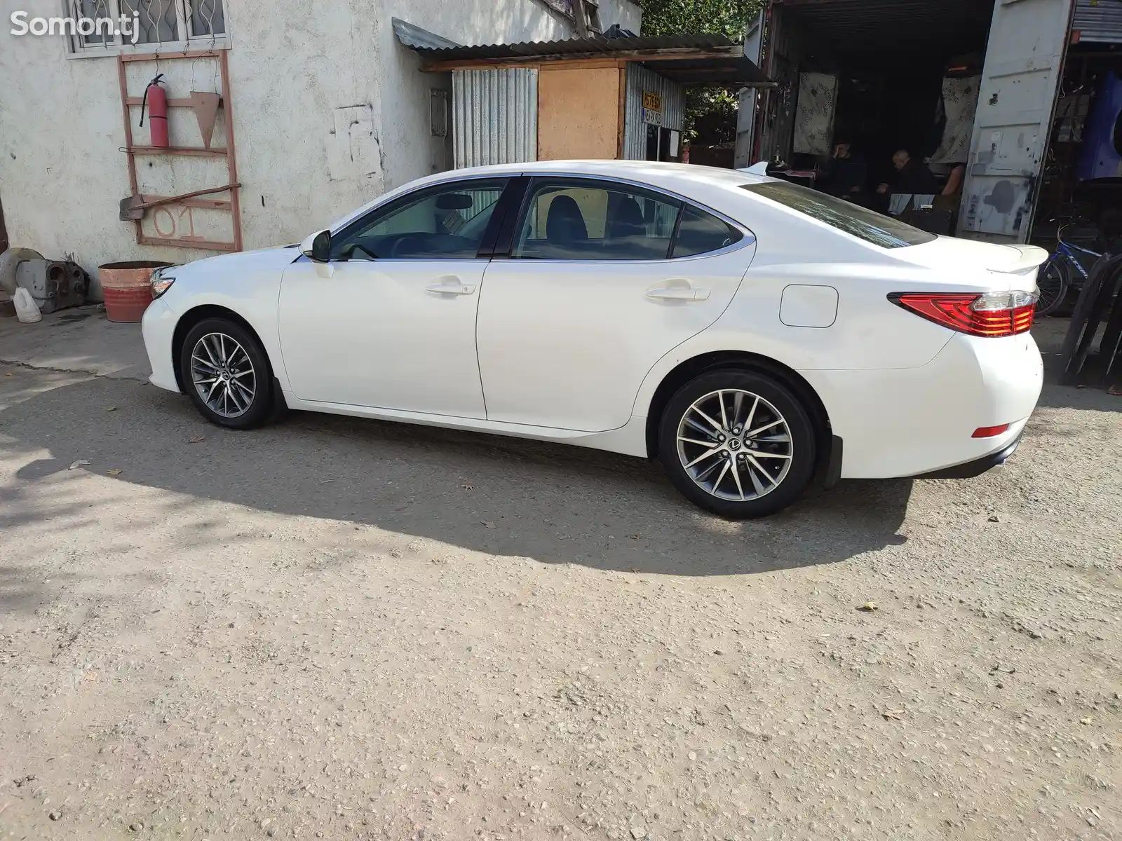 Lexus ES series, 2015-6