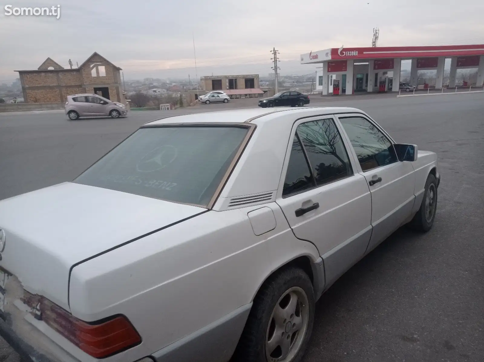 Mercedes-Benz W201, 1990-1