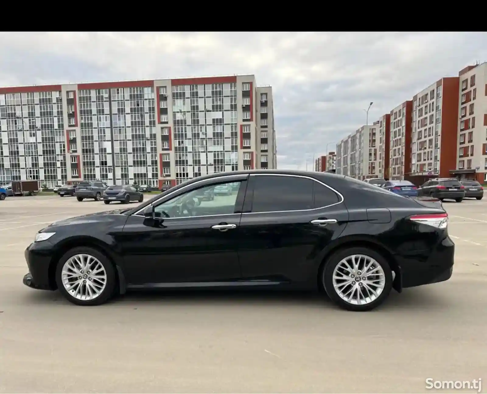 Toyota Camry, 2021-8