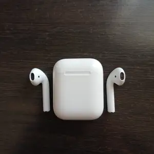 Беспроводные наушники Apple Airpods 2