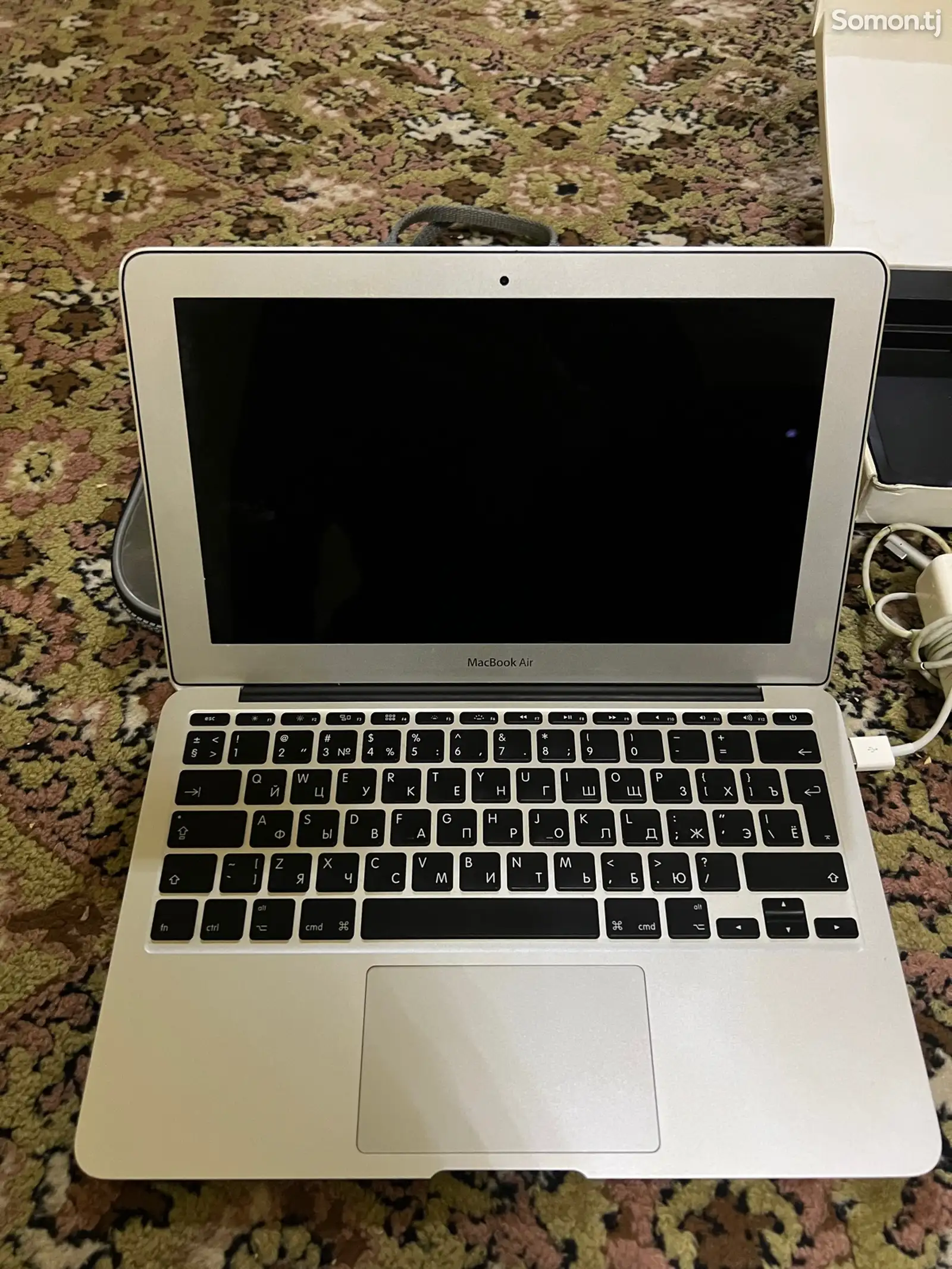 Ноутбук Apple Macbook-1