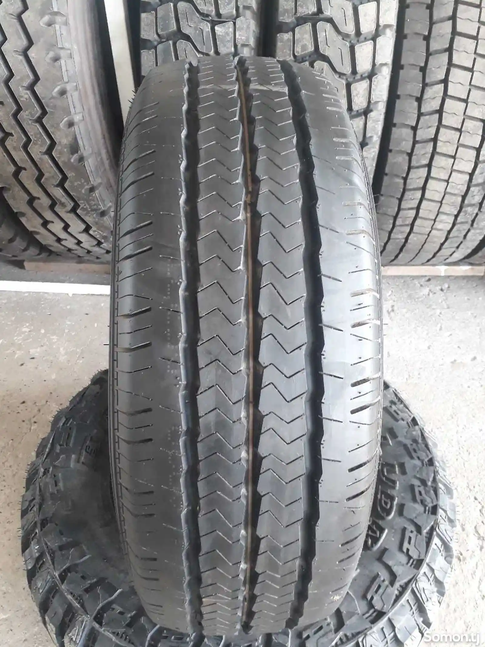 Шины 225/75 R15C LT Boto-1