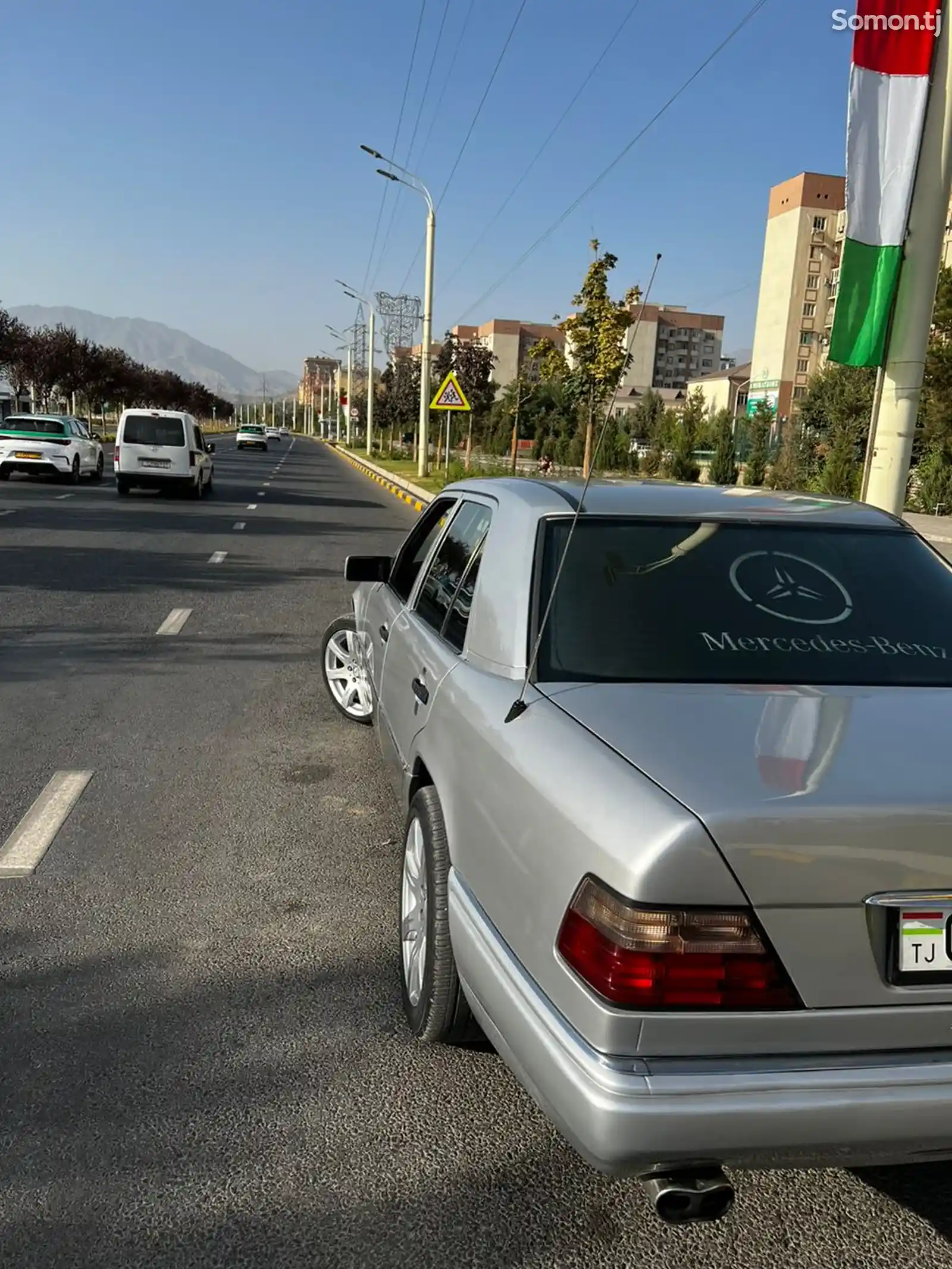 Mercedes-Benz W124, 1995-6