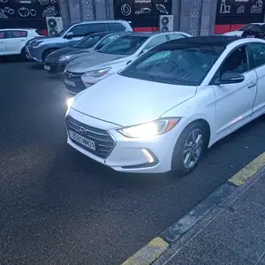 Hyundai Elantra, 2017