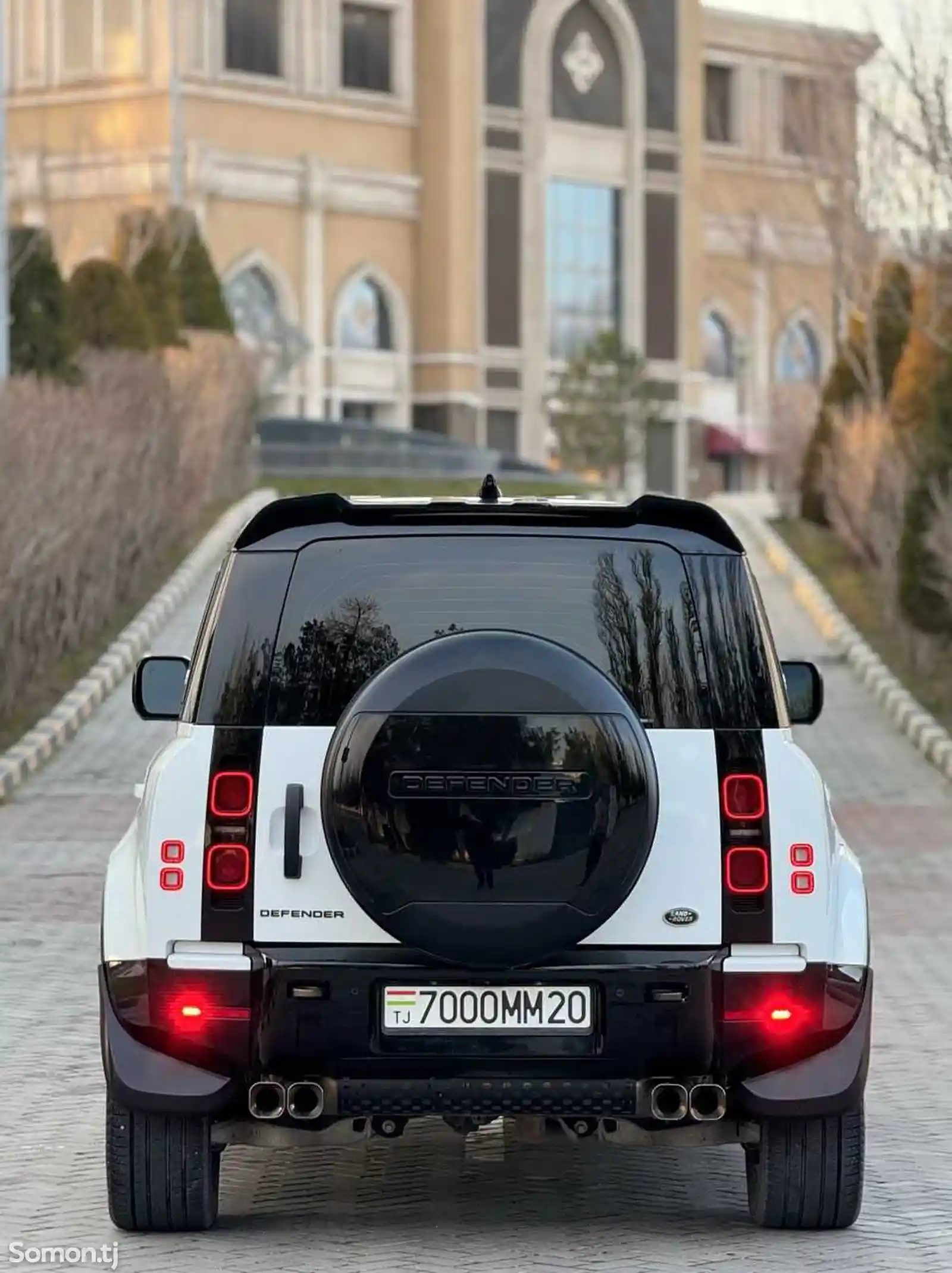 Land Rover Defender, 2021-9