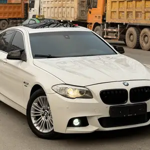 BMW 5 series, 2013