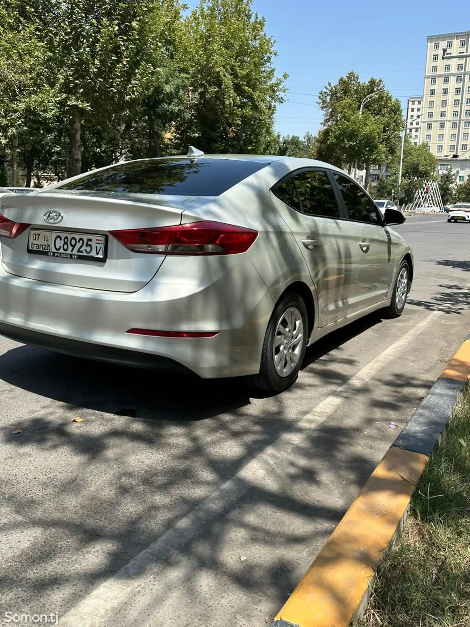 Hyundai Elantra, 2017-4