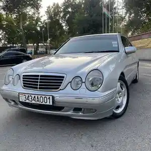 Mercedes-Benz E class, 2000