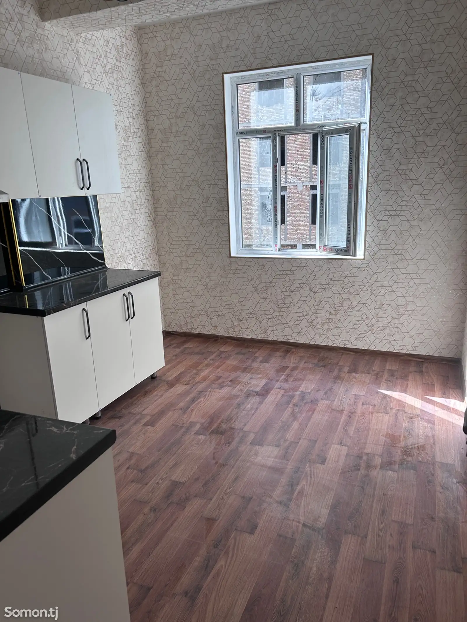 2-комн. квартира, 3 этаж, 64 м², повороти Ленинград-1