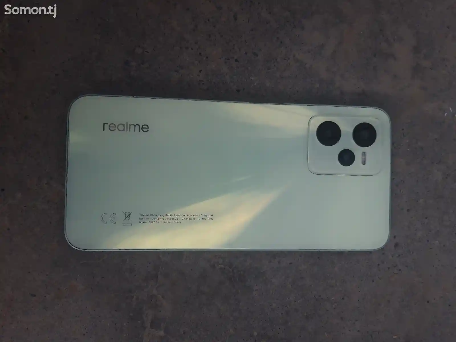 Телефон Realme-4