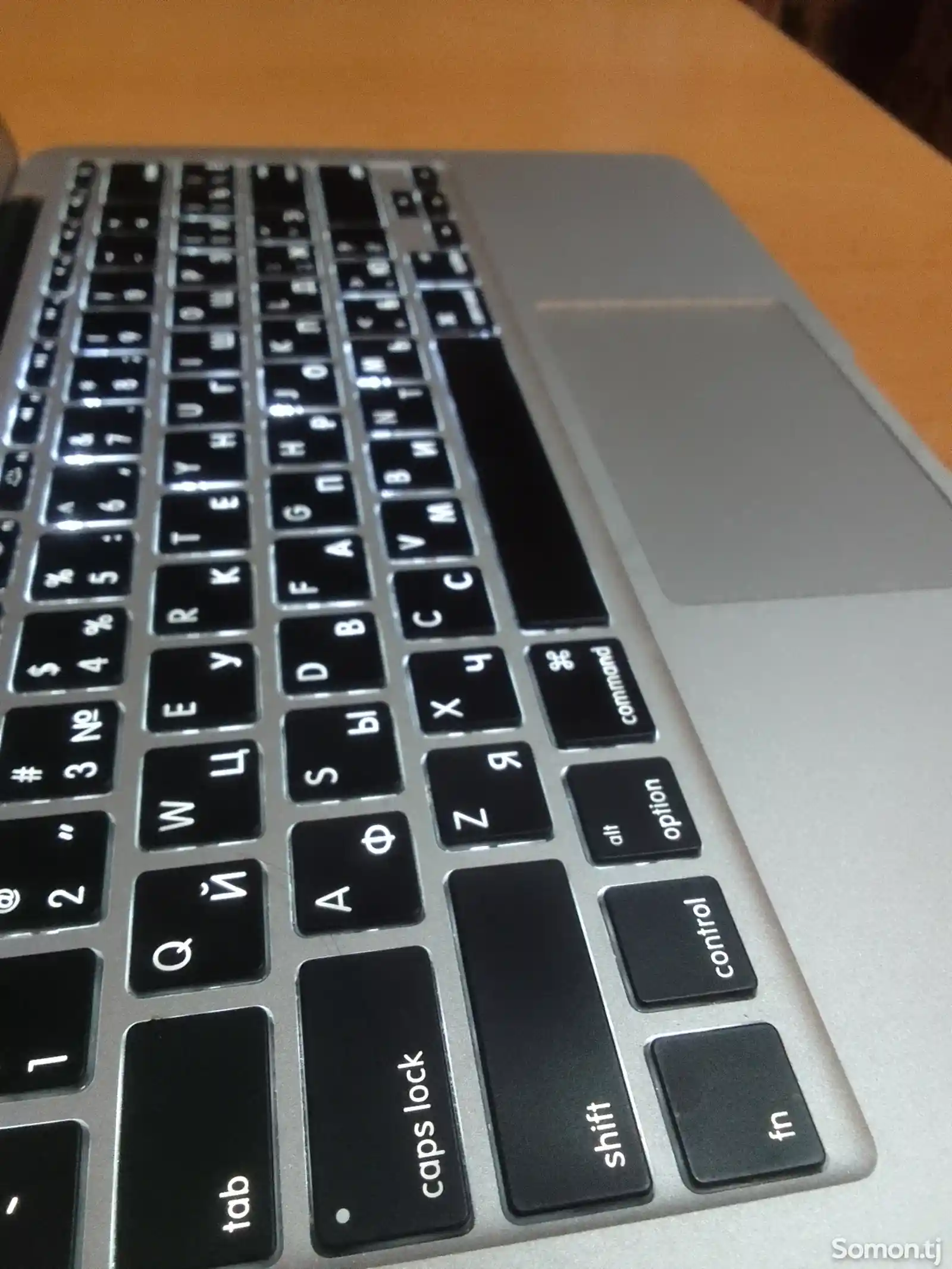 Ноутбук MacBook Air-9