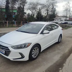 Hyundai Elantra, 2017