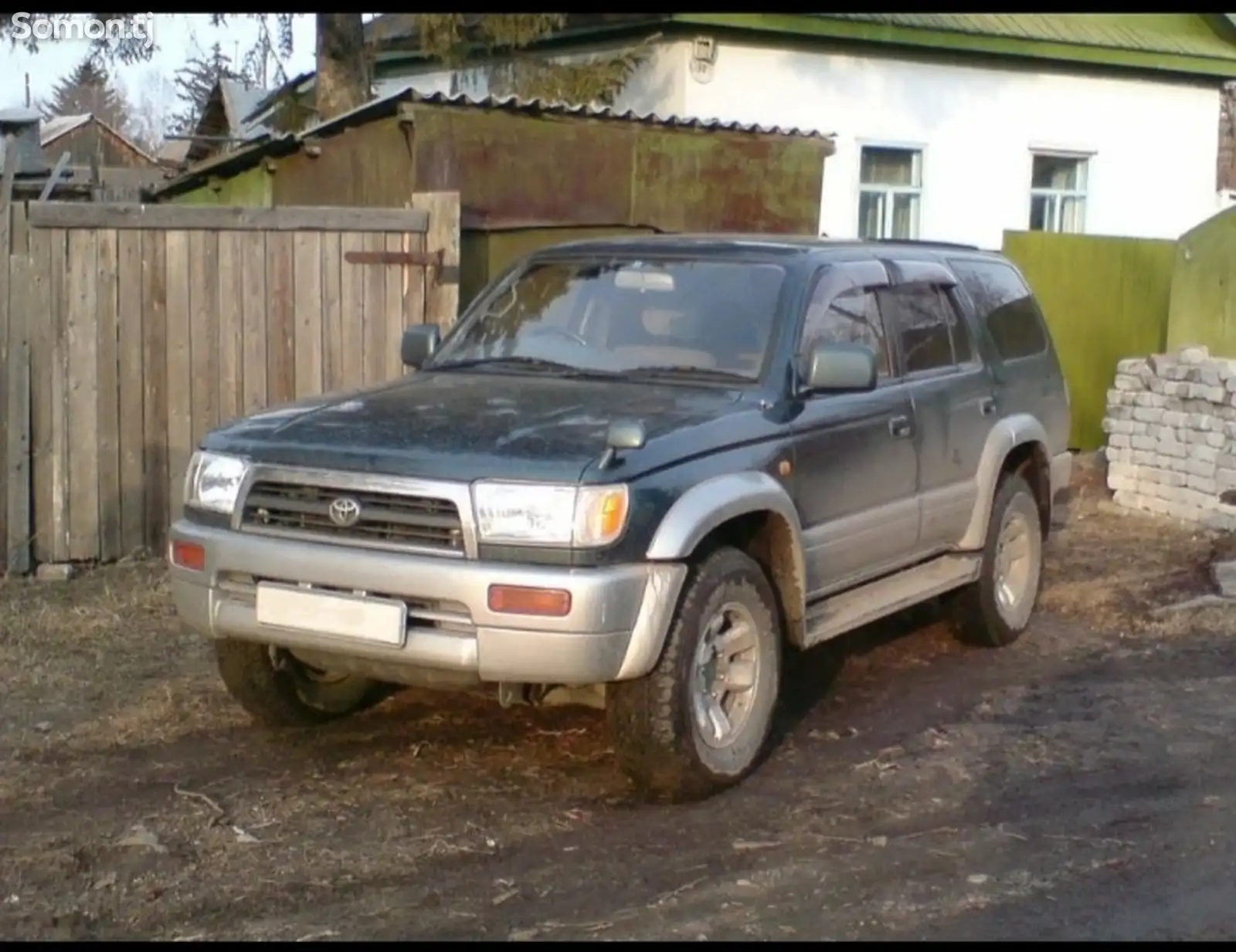 Лобовое стекло на Toyota Hilux Surf