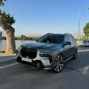 BMW X7, 2023