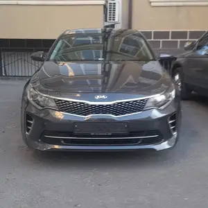 Kia K5, 2016