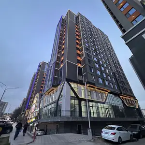 2-комн. квартира, 15 этаж, 55м², спартак