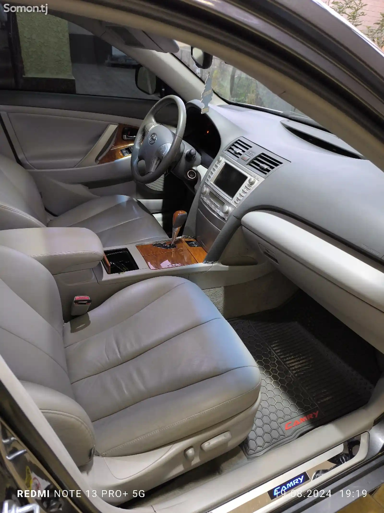 Toyota Camry, 2010-6