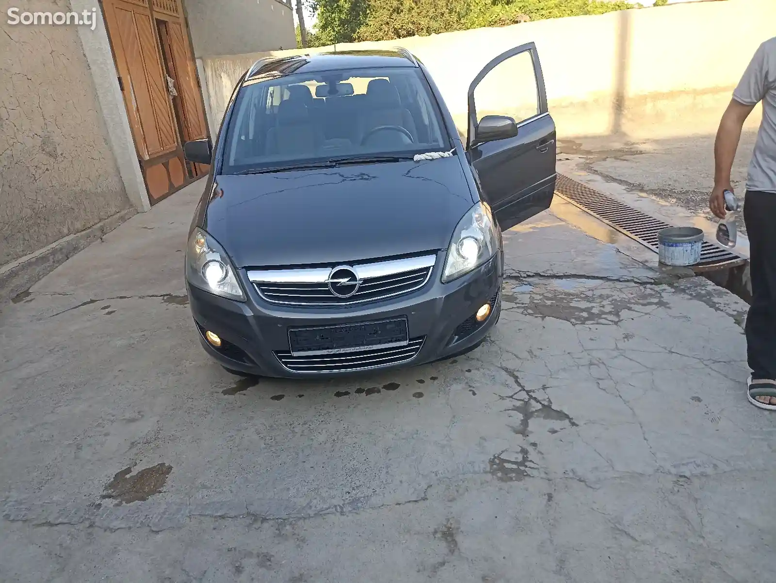 Opel Zafira, 2010-9