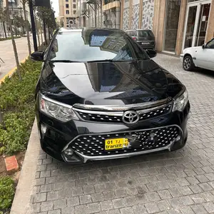 Toyota Camry, 2016