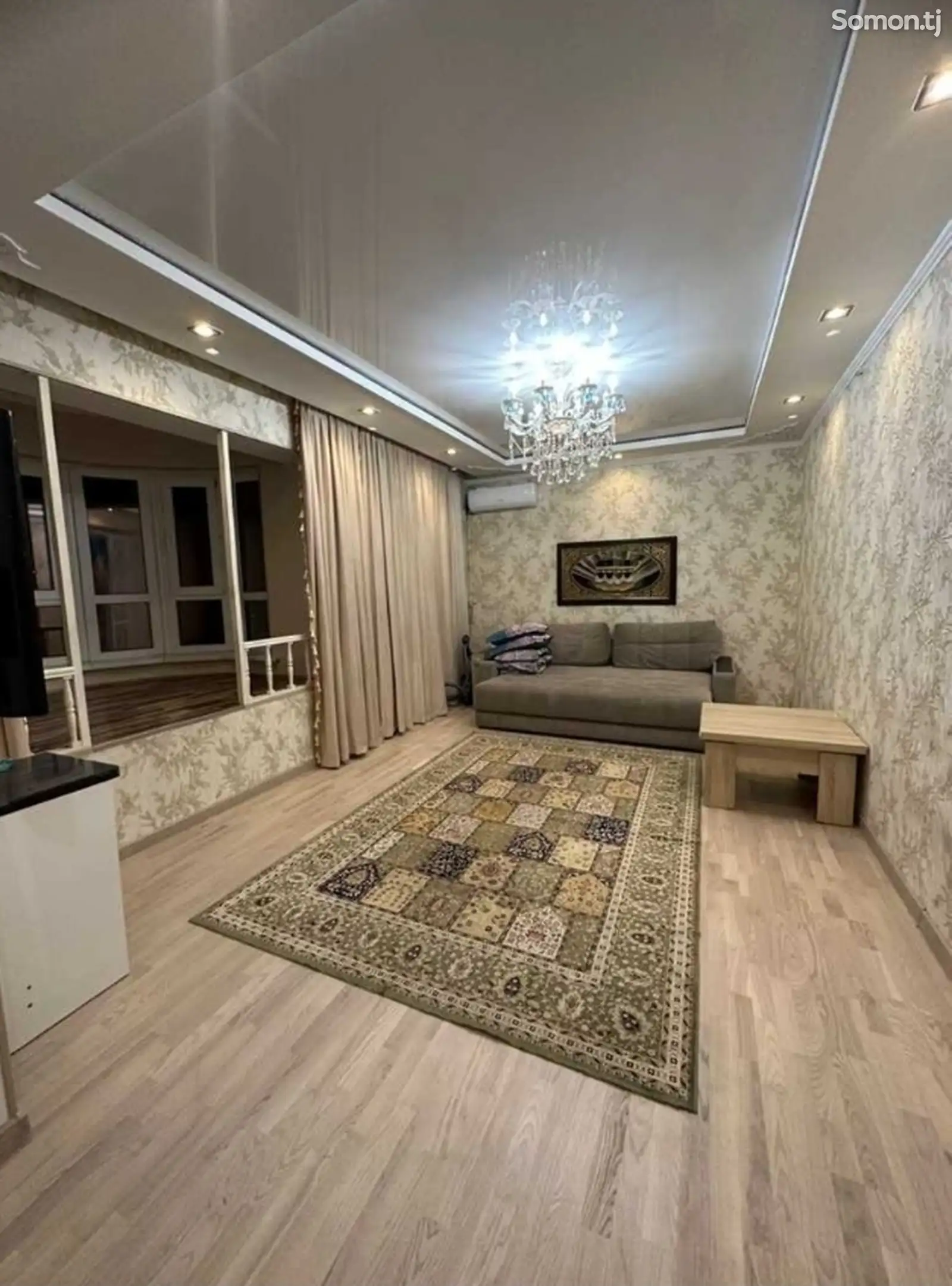 2-комн. квартира, 6 этаж, 70м², Цирк-1