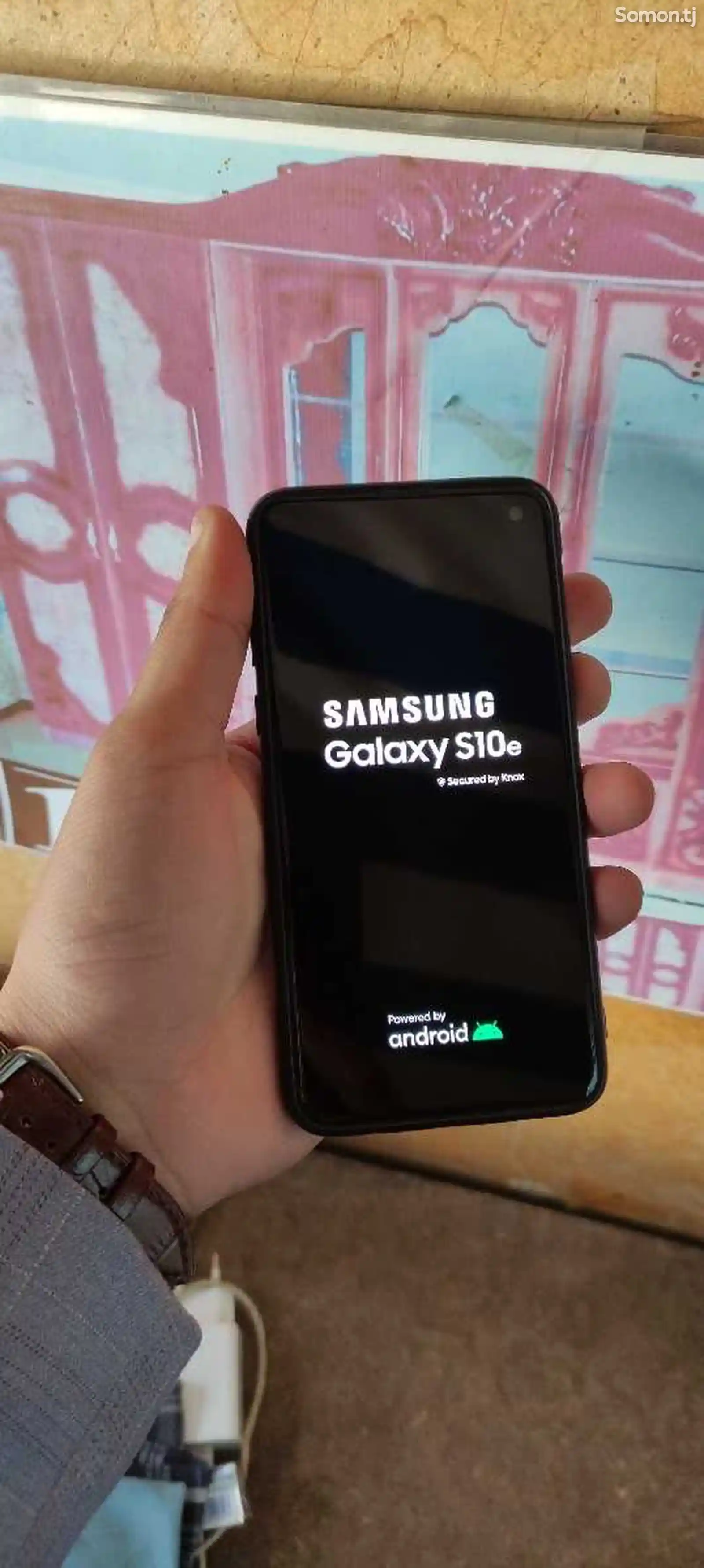 Samsung Galaxy S10E-2