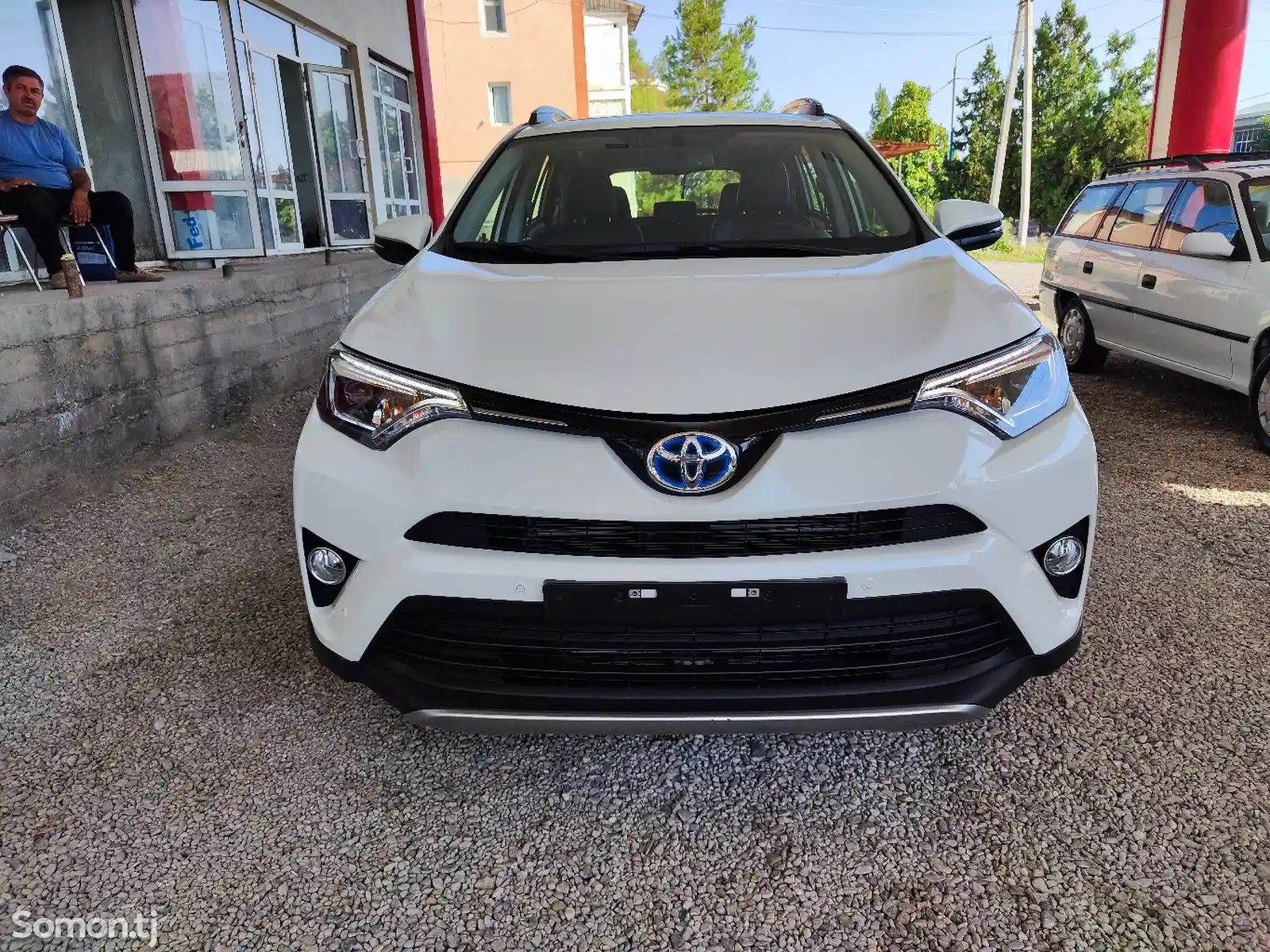 Toyota RAV 4, 2017-1