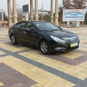 Hyundai Sonata, 2013