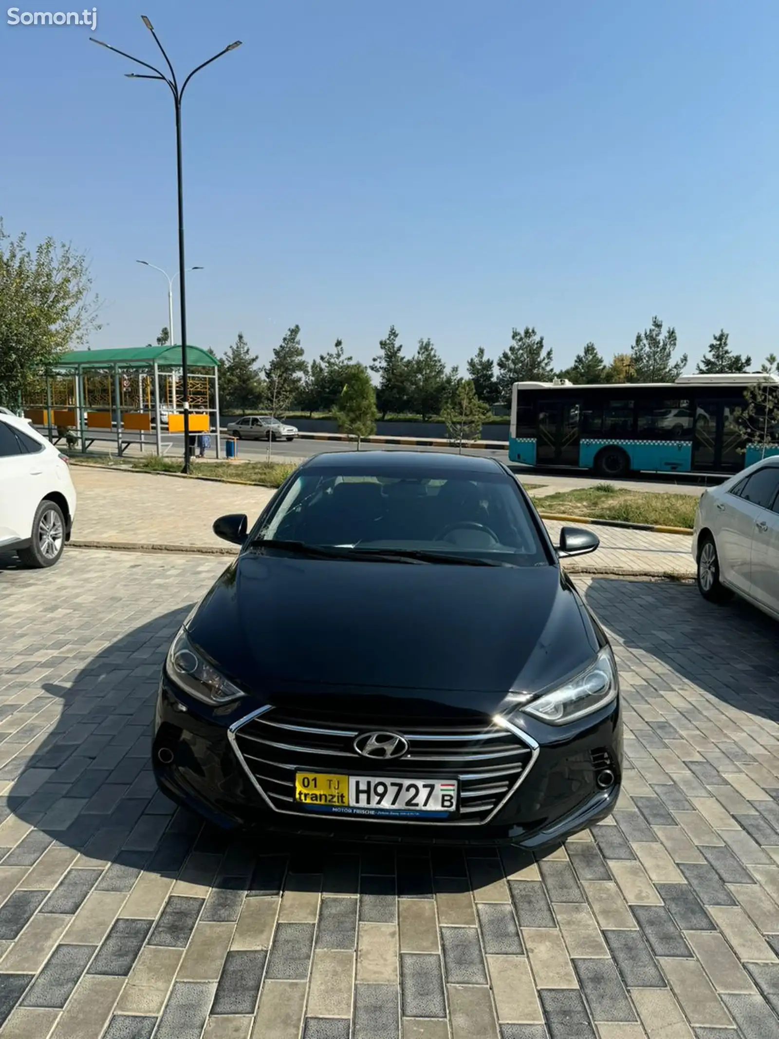 Hyundai Elantra, 2017-1