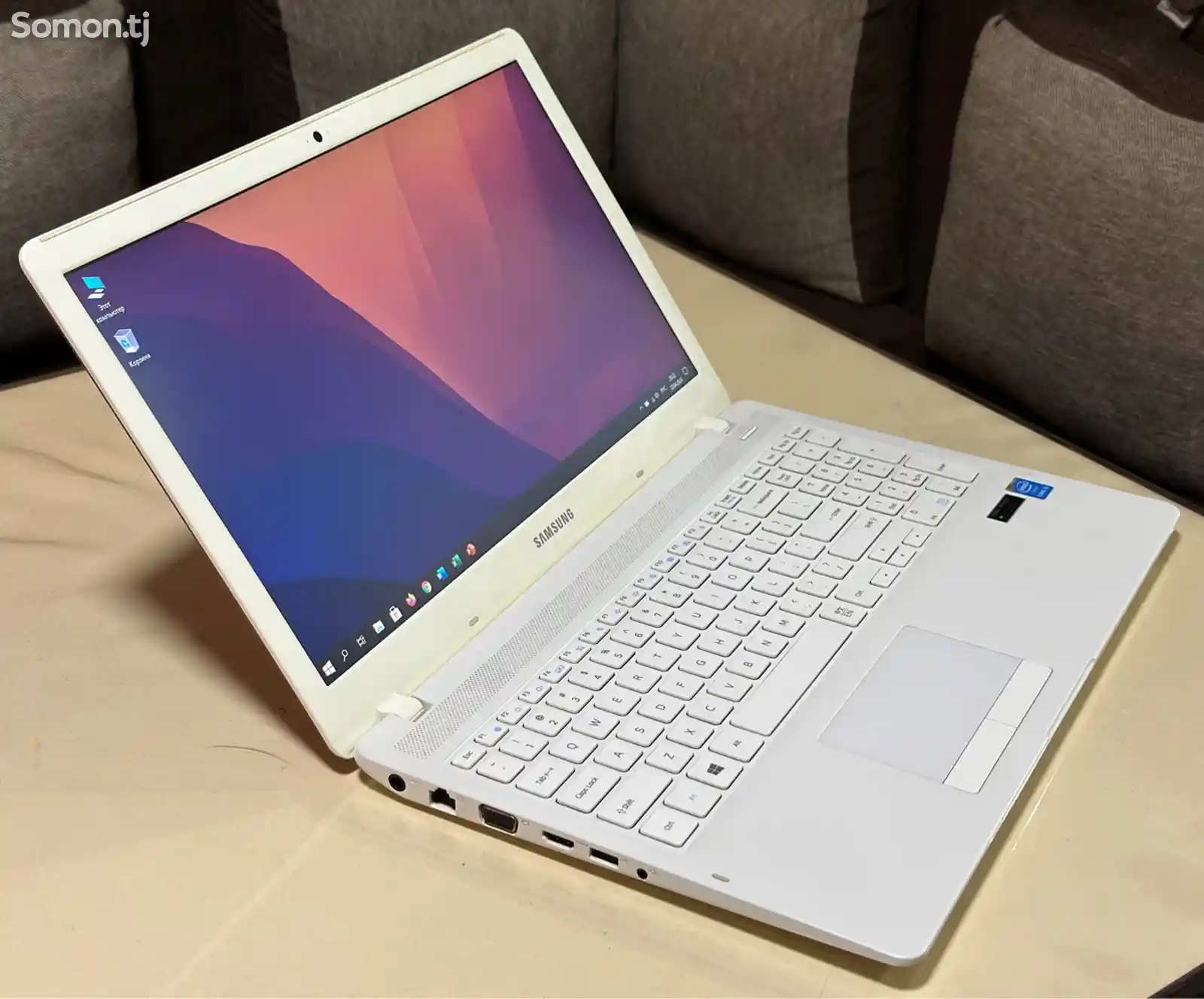 Ноутбук Samsung 500R5H-3