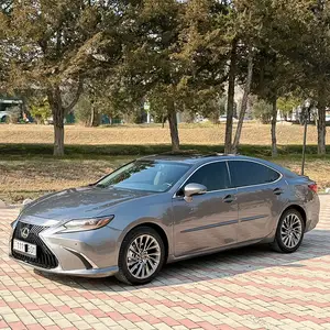 Lexus ES series, 2013