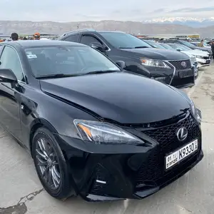 Lexus IS series, 2010