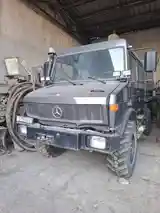 Бортовой грузовик Mercedes-Benz Unimog, 2002-3