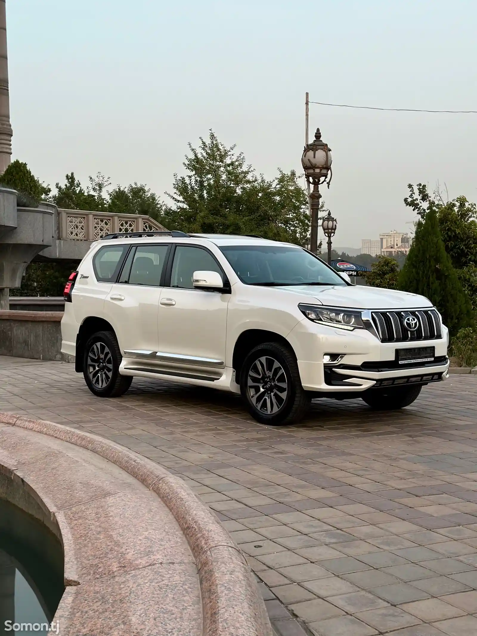 Toyota Land Cruiser Prado, 2023-4