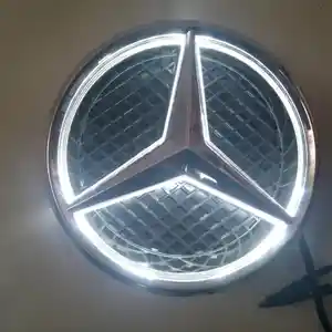 Знак облицовки Mercedes W212 W204 с подсветкой