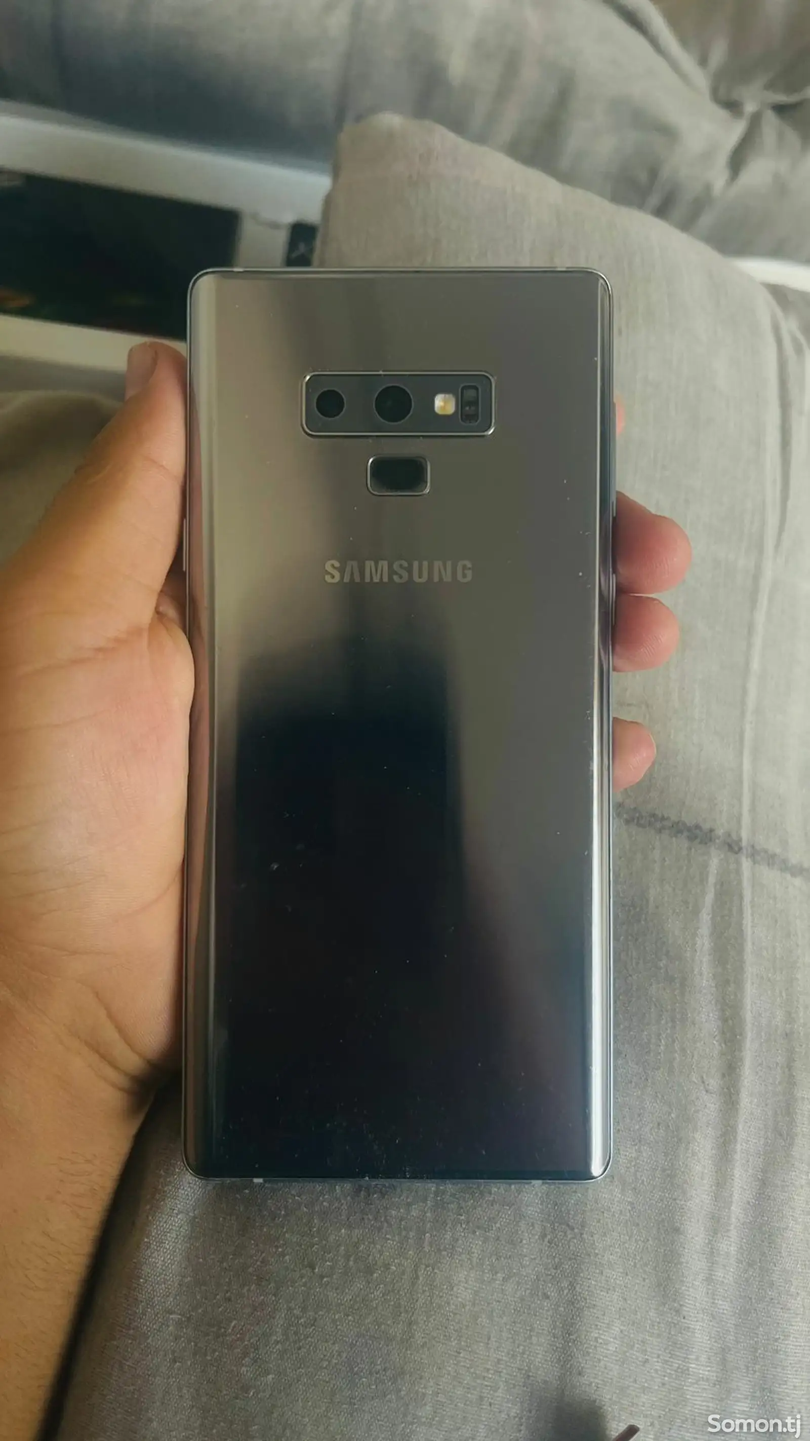 Samsung Galaxy Note 9-1