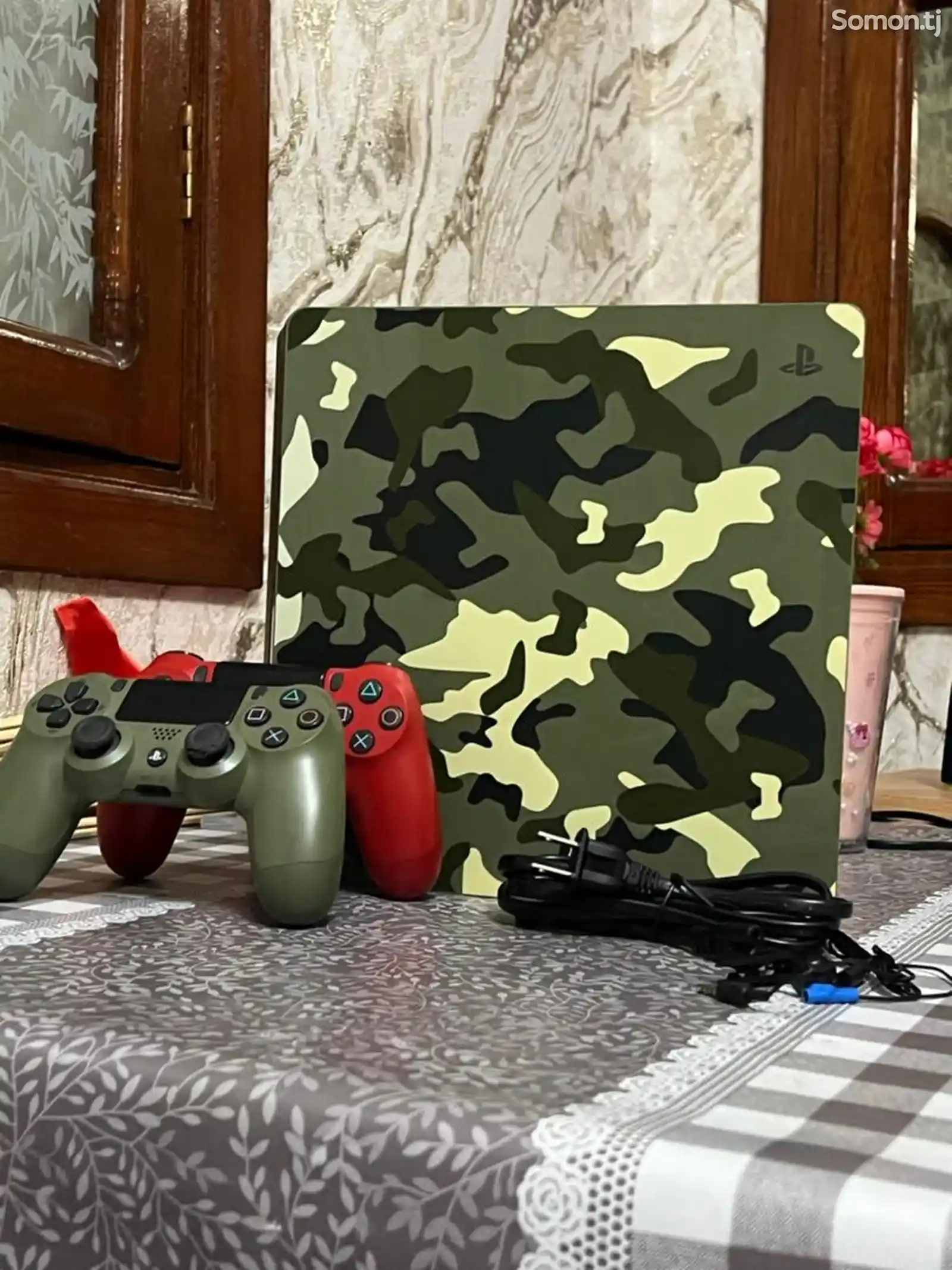 Игровая приставка Play station 4 slim-1