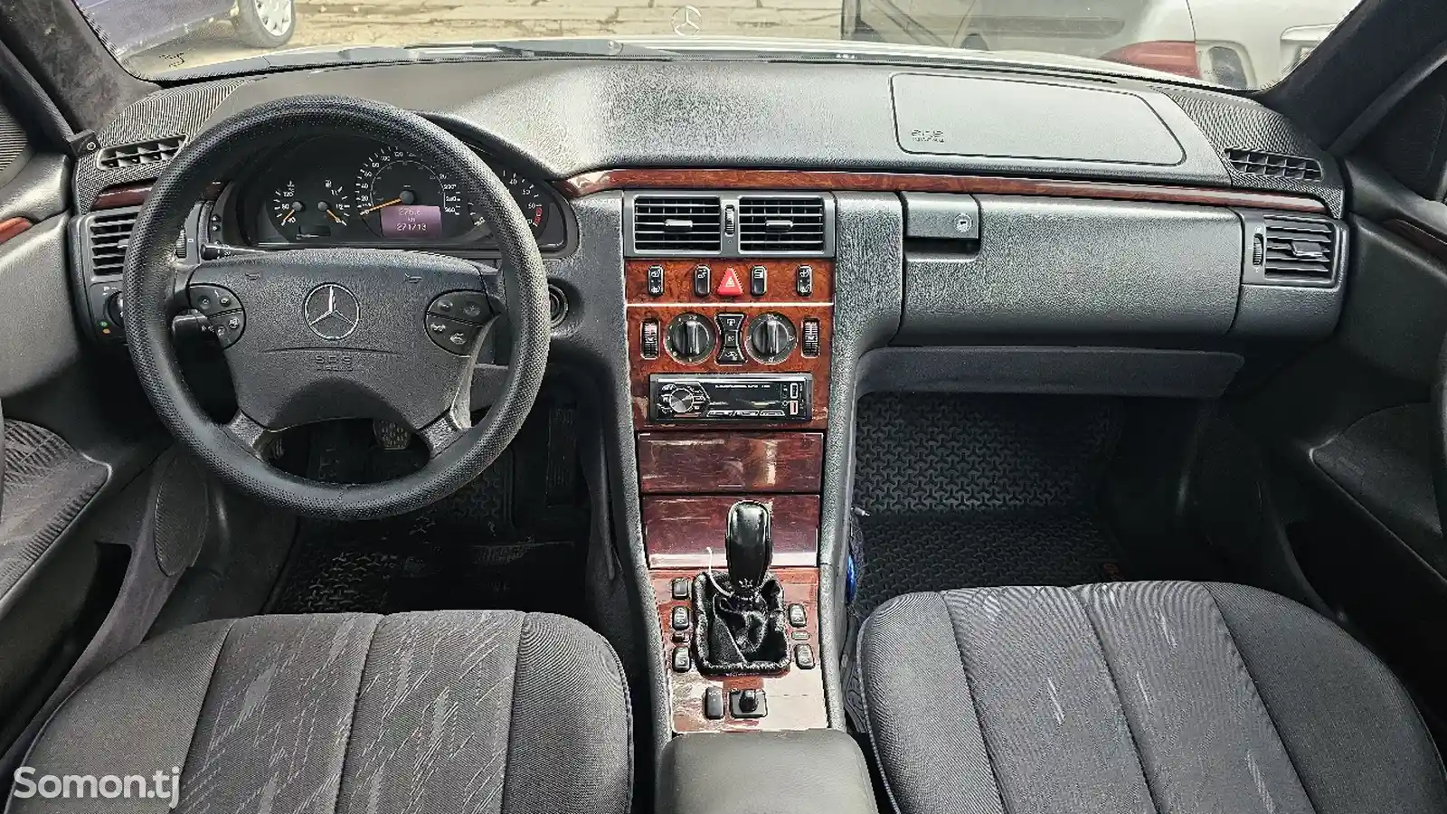 Mercedes-Benz E class, 2000-9