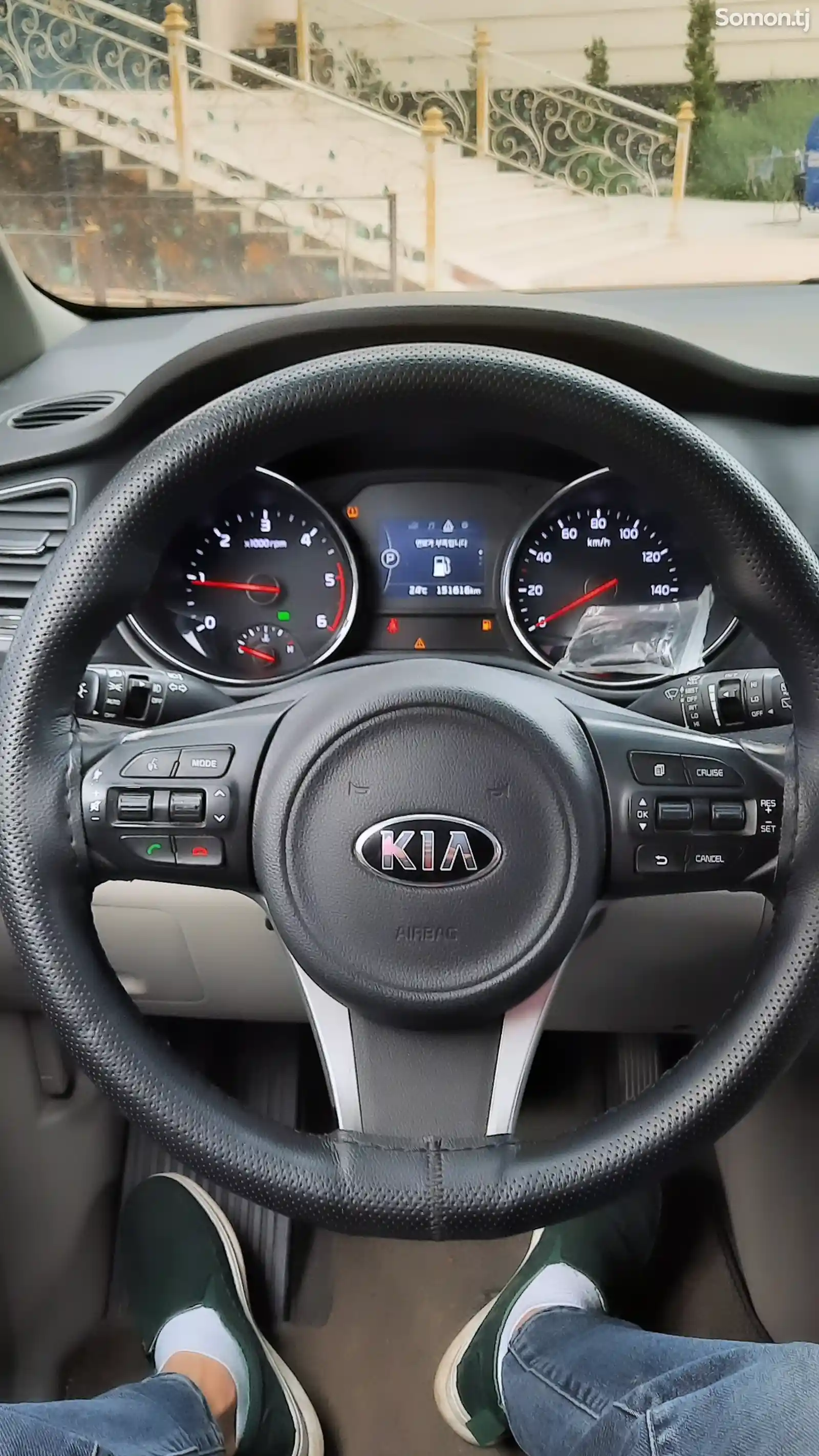 Kia Carnival, 2016-8