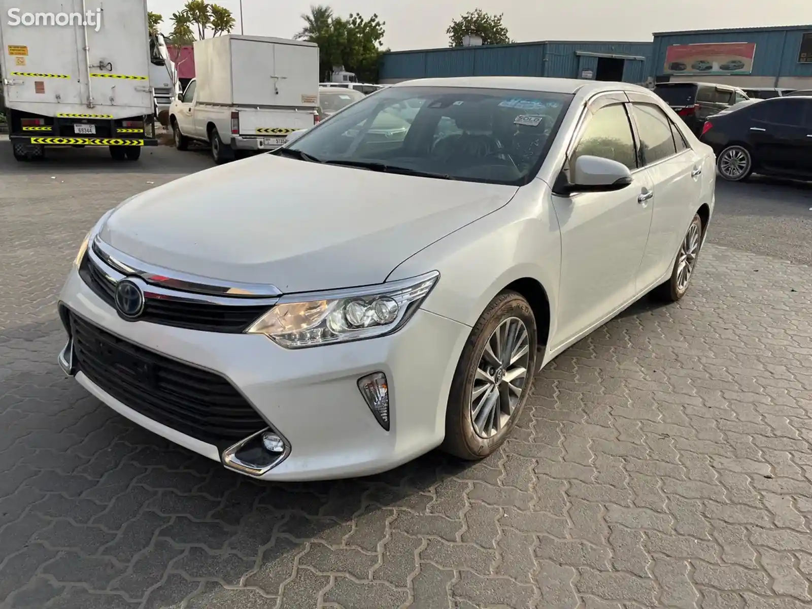 Toyota Camry, 2017-1